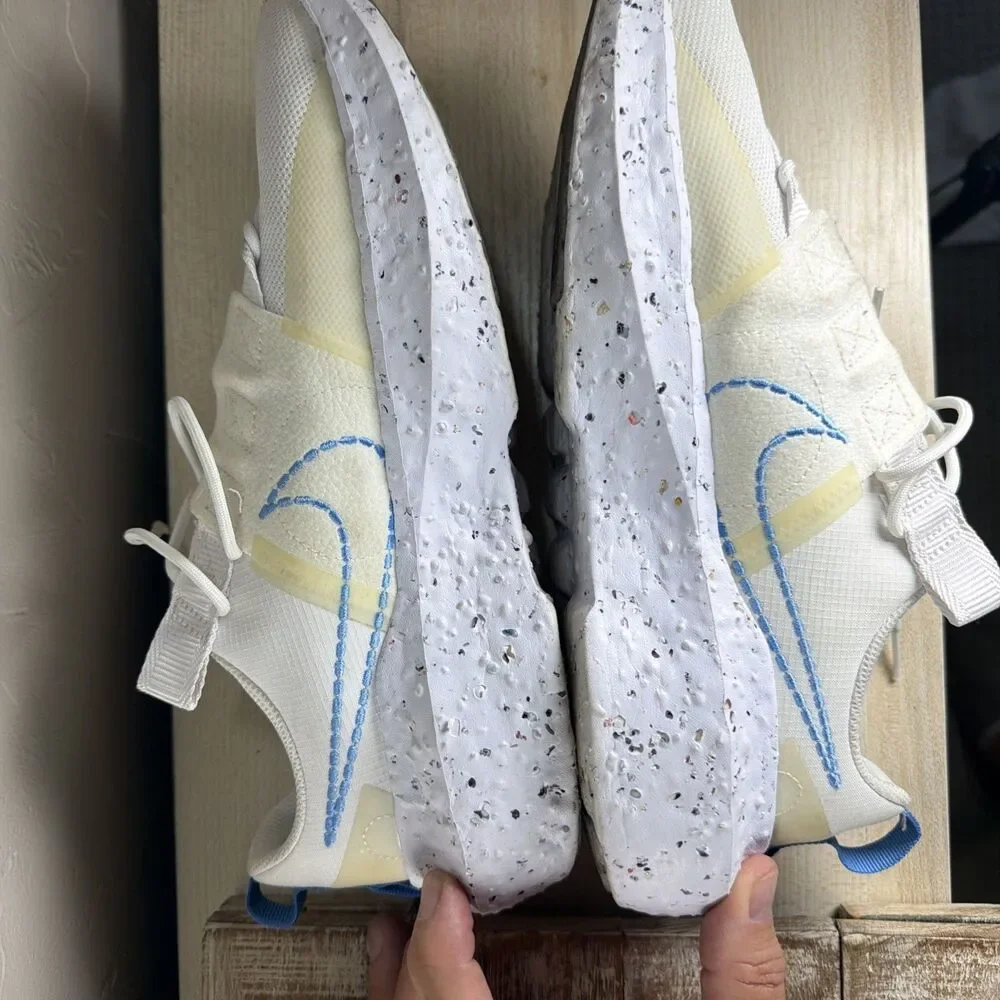 Nike Space Hippie 04 Summit White Women’s Sz 11.5 Men’s 10 CW2386